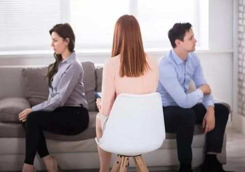 重慶婚外情調(diào)查：兩夫妻離婚了孩子的撫養(yǎng)費(fèi)怎么算的