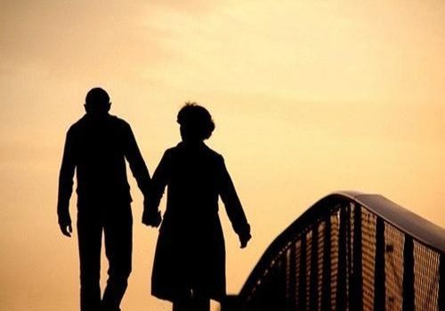 重慶婚外情取證：離婚分一半財(cái)產(chǎn)還可以要求賠償嗎